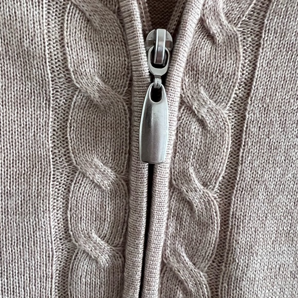 ALIA SWEATER SIZE MEDIUM - Picture 10 of 10